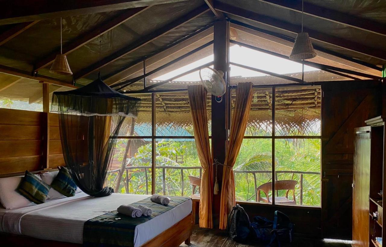 Chena Huts Eco Resort سيغيرِيا المظهر الخارجي الصورة