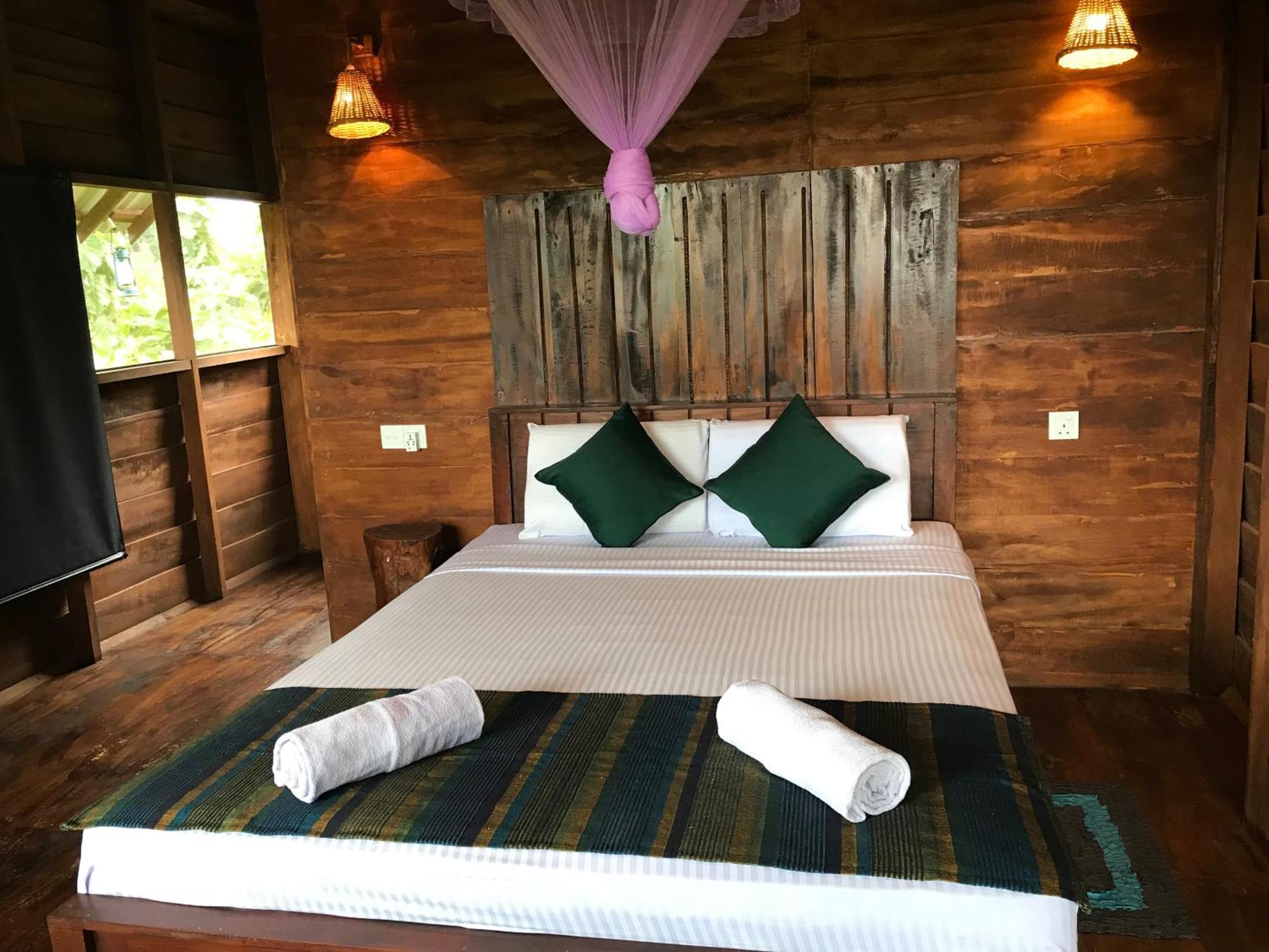 Chena Huts Eco Resort سيغيرِيا المظهر الخارجي الصورة