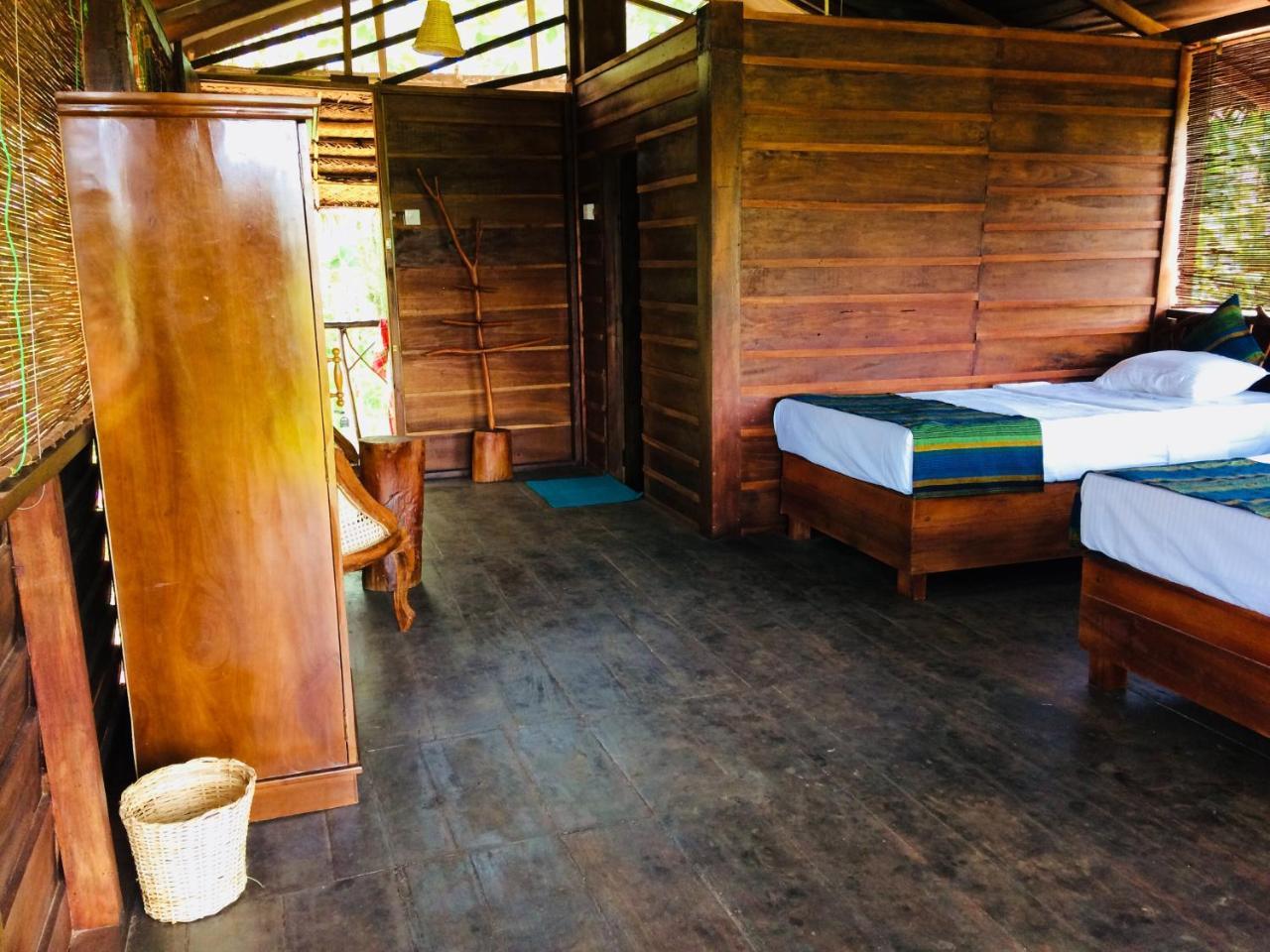 Chena Huts Eco Resort سيغيرِيا المظهر الخارجي الصورة