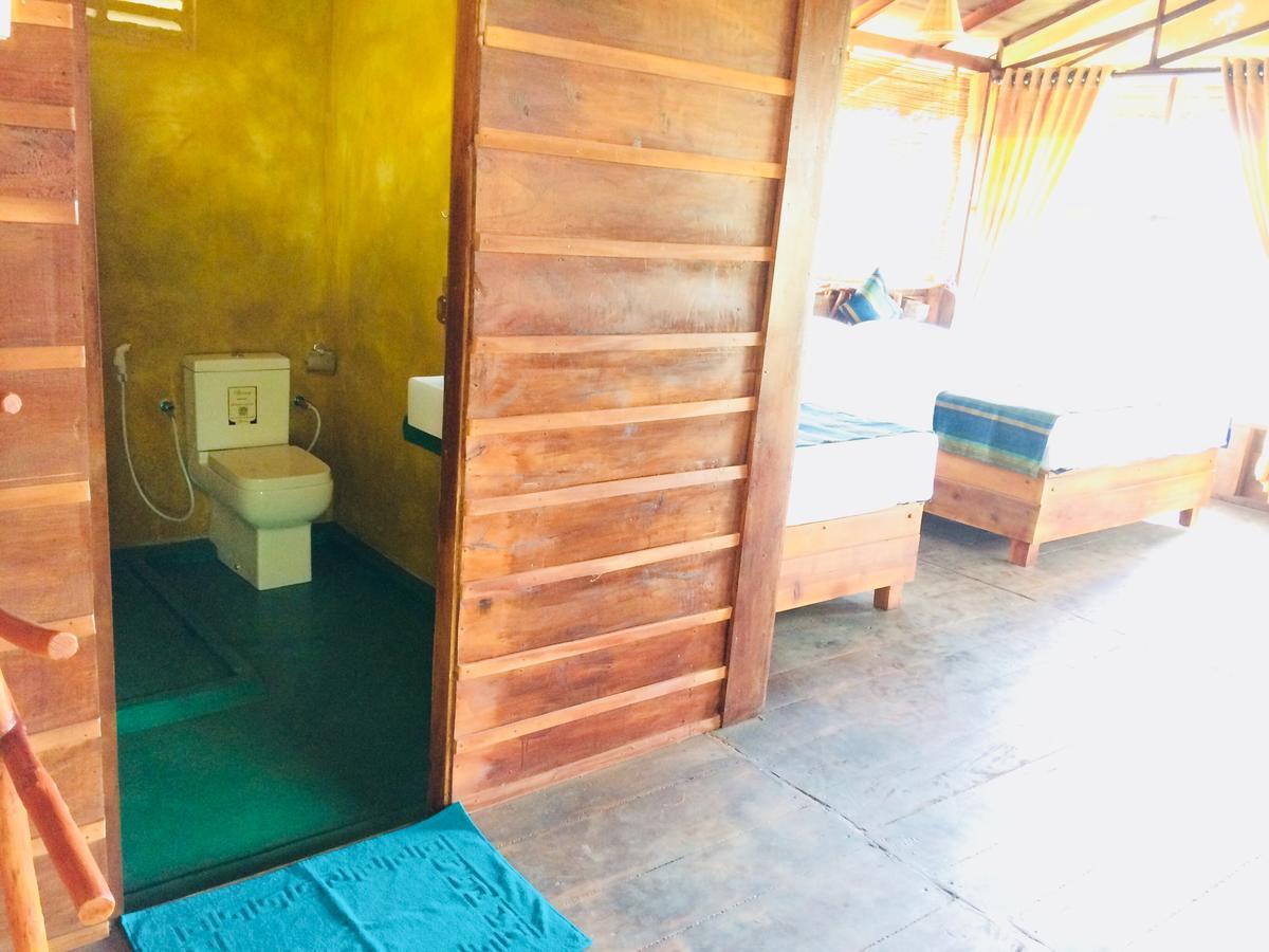 Chena Huts Eco Resort سيغيرِيا المظهر الخارجي الصورة