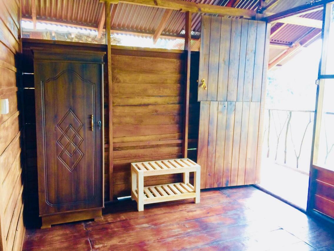 Chena Huts Eco Resort سيغيرِيا المظهر الخارجي الصورة
